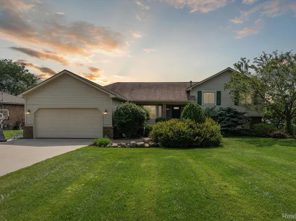 10393 Tamryn Blvd, Holly, MI 48442