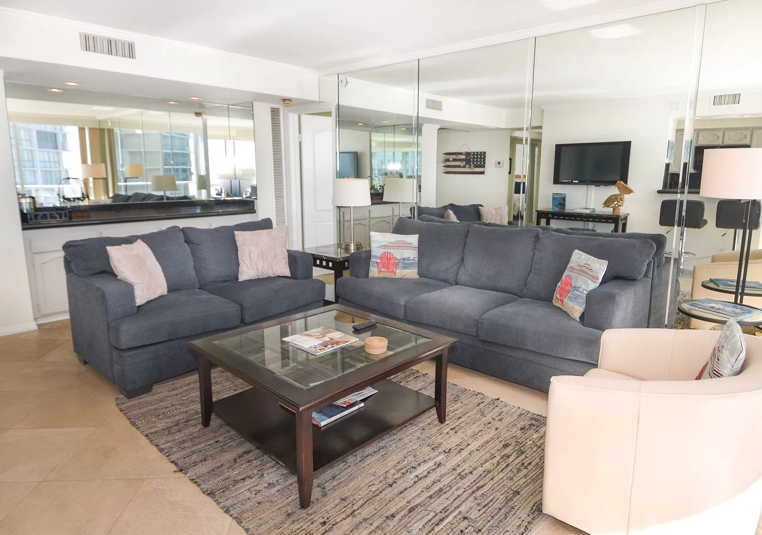 1810 Avenida Del Mundo #702 — Photo 3