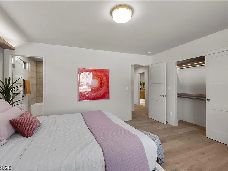 2401 Driftwood Dr — Photo 54