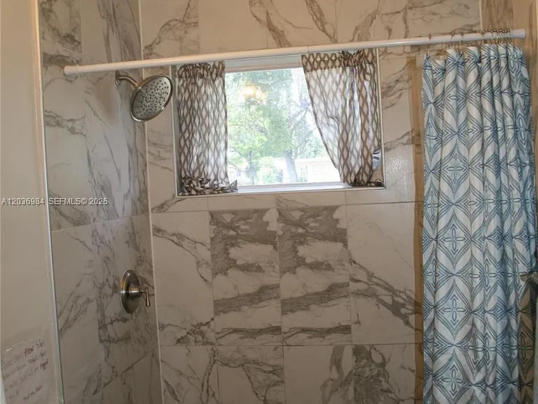 621 SW 64th Way — Photo 18