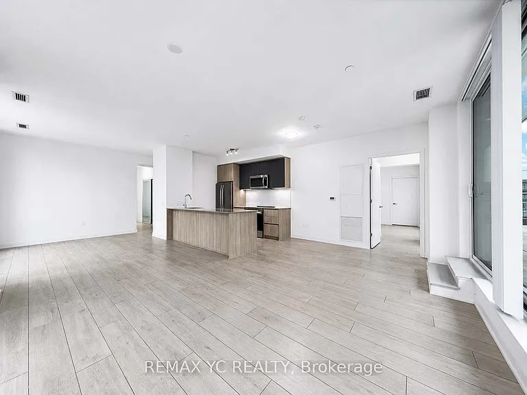 5858 Yonge St #1022 — Photo 3