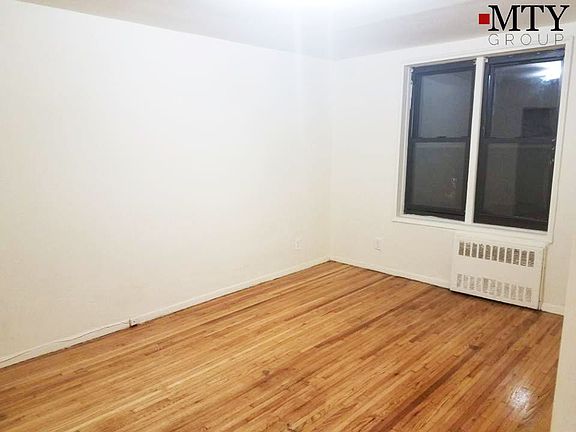 4th image of 14445 41st Ave APT 3U