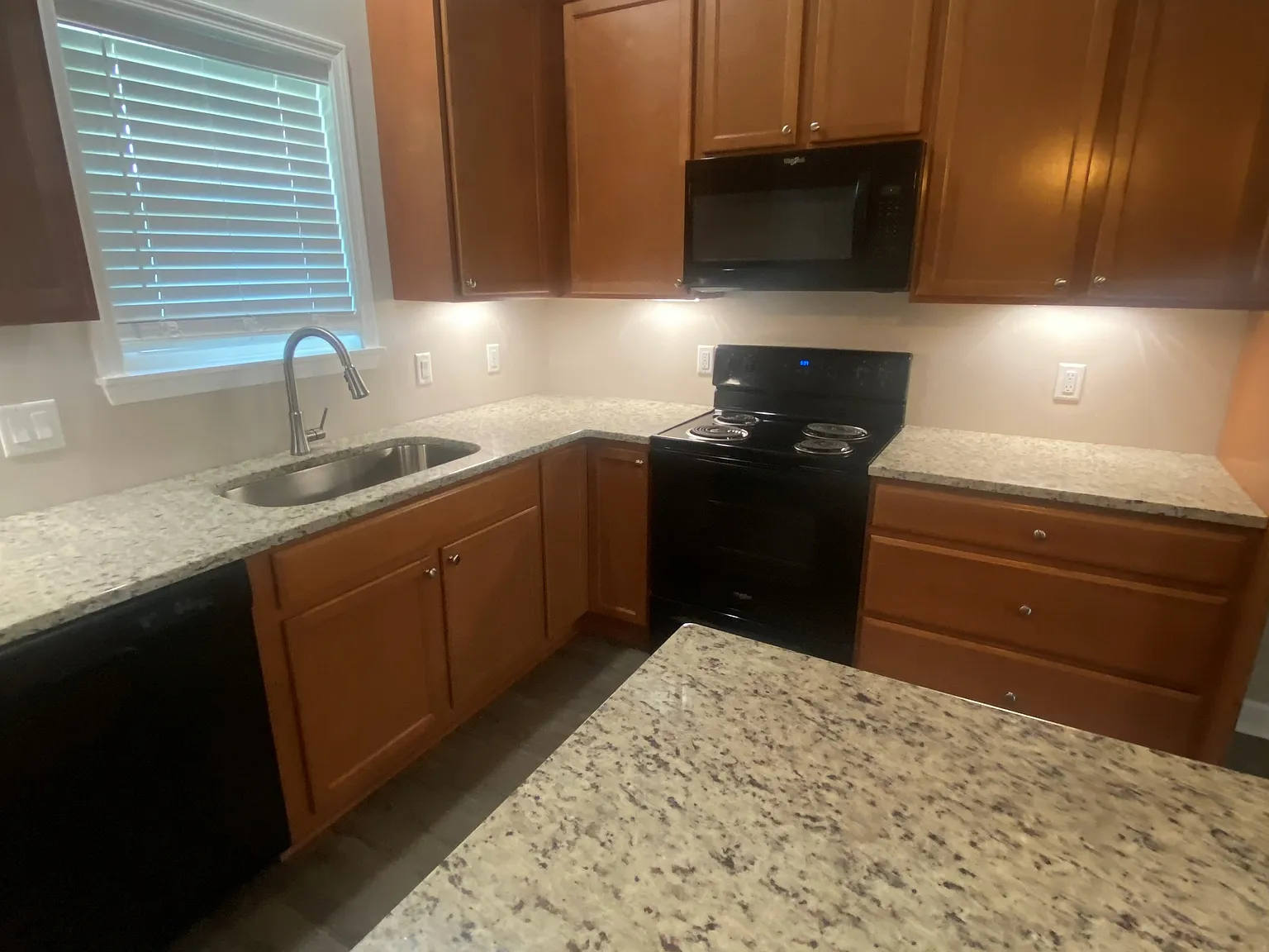 3 bed, 1514 sqft, $1,850 — Photo 4