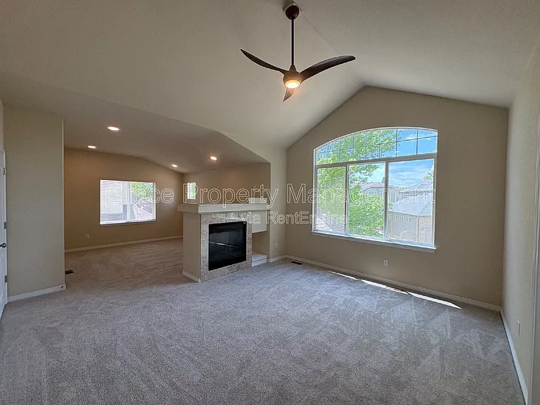 1730 S Poplar St — Photo 13