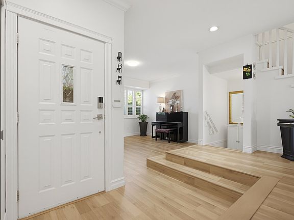3rd image of 920 Citadel Dr #8