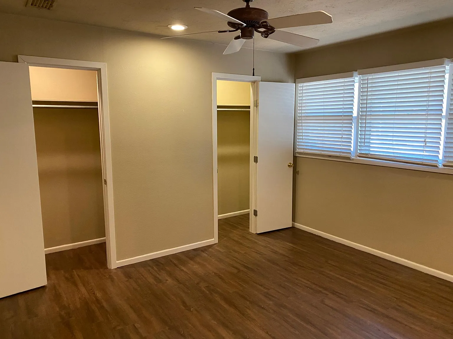 4 bed, 2191 sqft, $2,200 — Photo 4