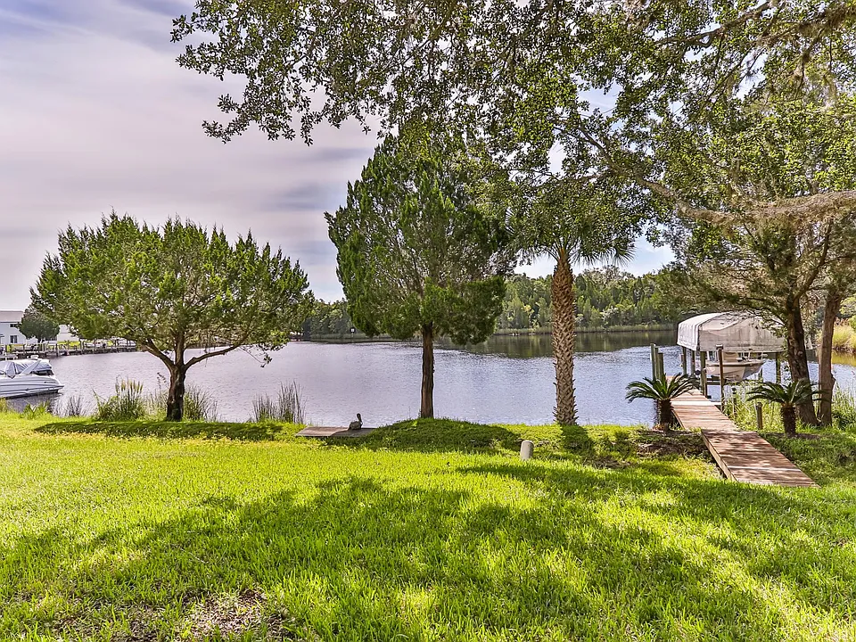 11206 W Cove Harbor Dr