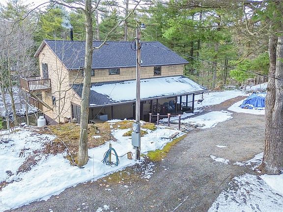 2nd image of 36455 Nolan Rd