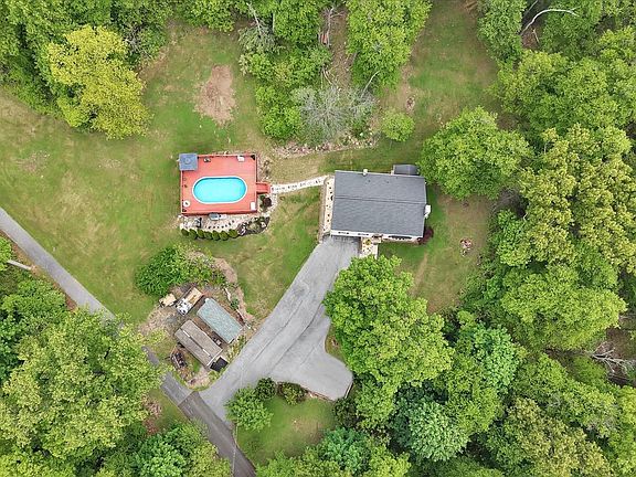 2nd image of 5220 Oley Turnpike Rd