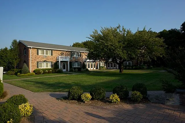 Fairfield Centereach Gardens — Photo 4