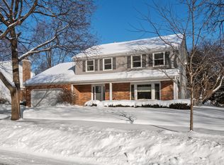 103 Brookfield Ln, Geneva, IL 60134