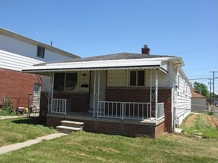 1st image of 1777 Lindbergh St