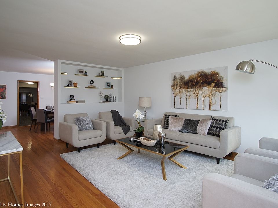 2nd image of 1136 Woodside Rd