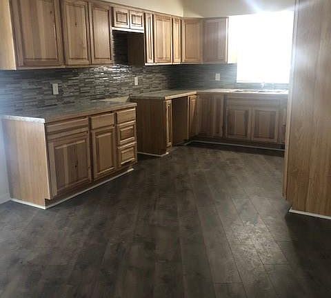 2nd image of 3065 N Bender Ave