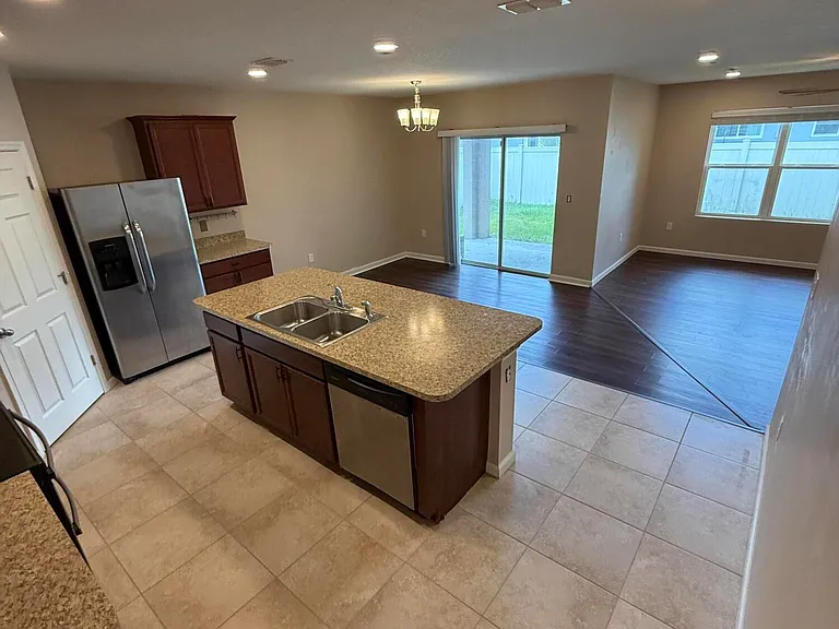 1070 Swiss Pointe Ln SW — Photo 7