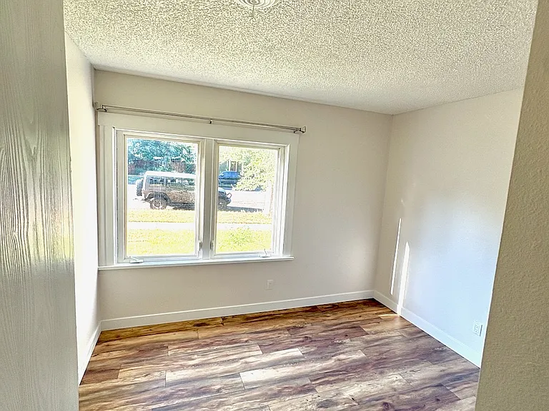 411 E Plum St #1 — Photo 12