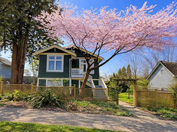 3336 Georgia St E, Vancouver, BC V5K 2L4