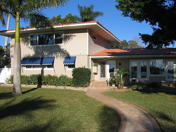 2nd image of 408 Sunset Dr S