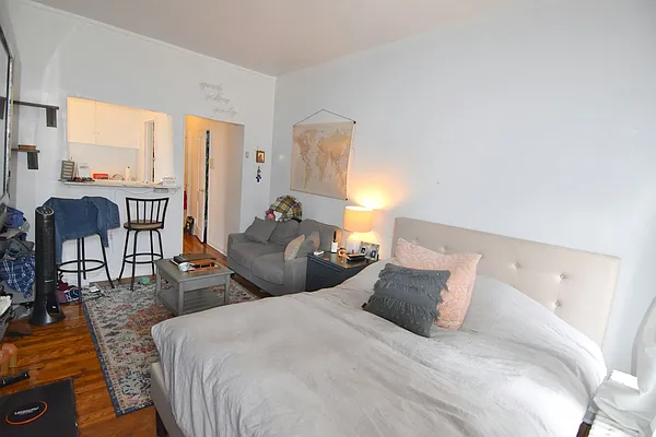 Rented by Manhattan Spaces | media 19