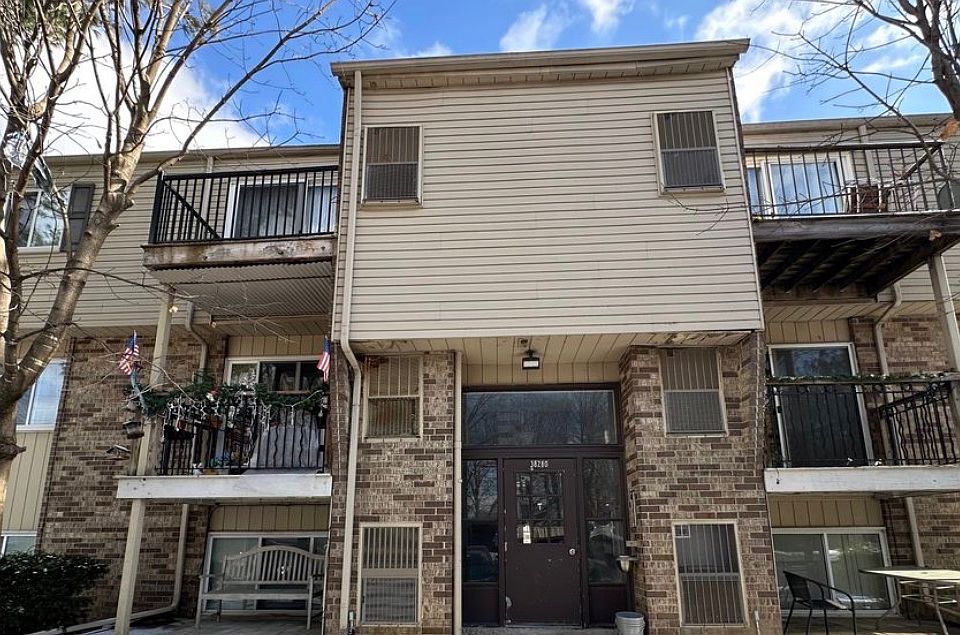 1st image of 38280 Fairway Ct APT 143C