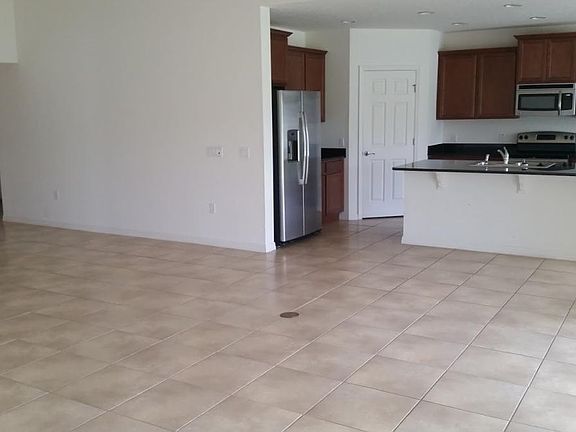 5th image of 3707 Isles Arbor Ln