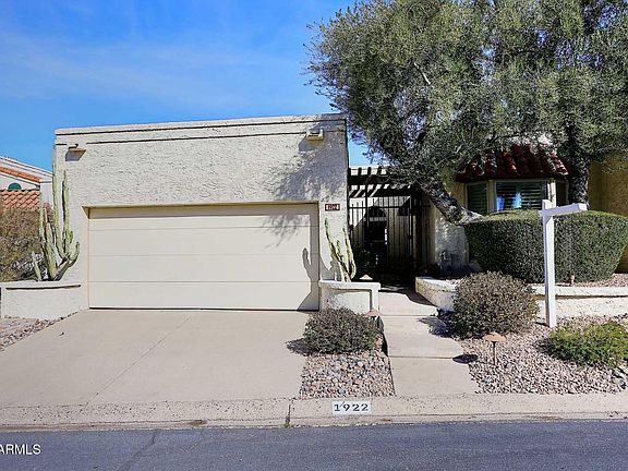 2nd image of 1922 E LANE Avenue