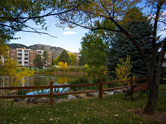 Golden Ridge Lake