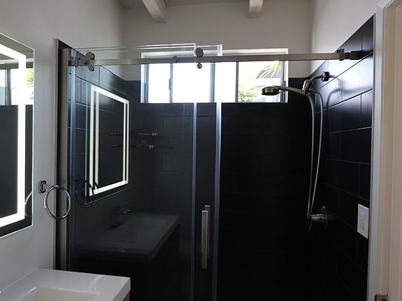 5th image of 41 Breeze Ave APT 4