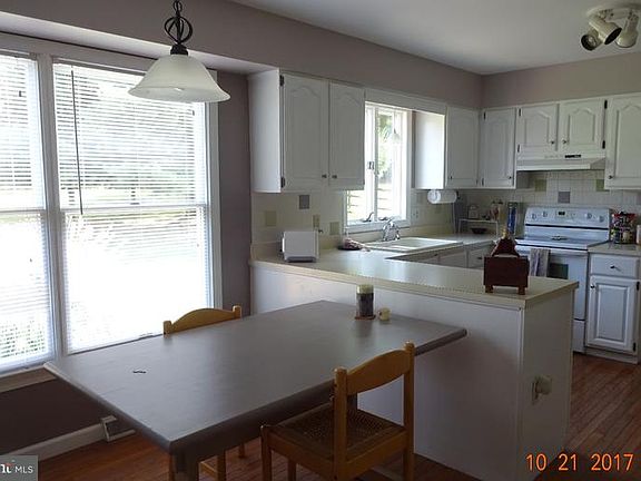 5th image of 7 Audrey Lynn Dr