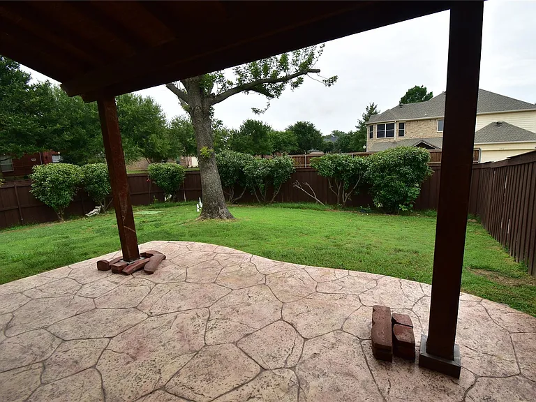 7995 Quiet Meadow Ln — Photo 21