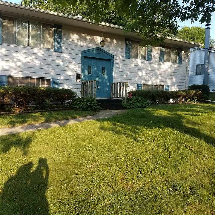 2nd image of 2802 Colorado Ave