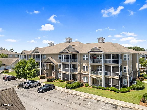 2nd image of 235 Woodlands Way Unit 9