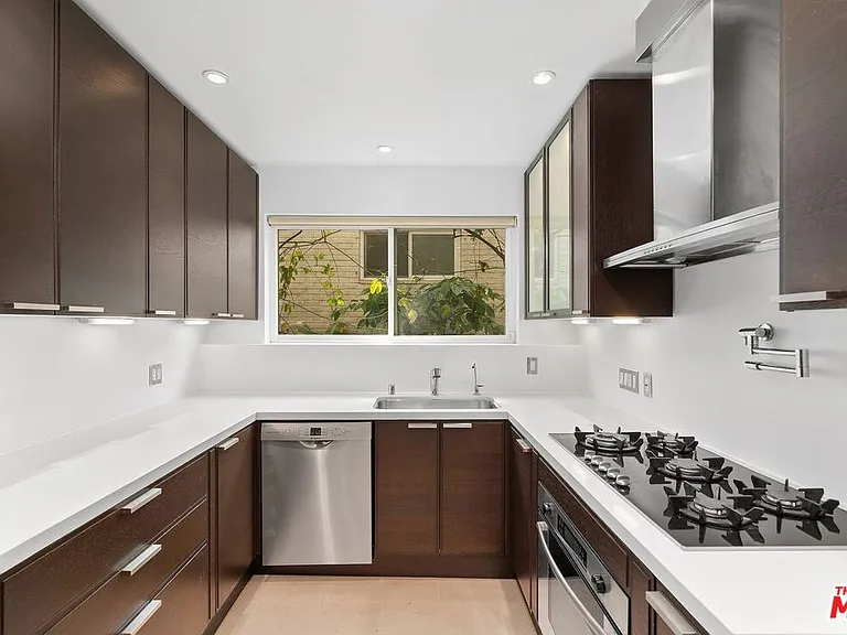 10645 Wilshire Blvd #101 — Photo 16