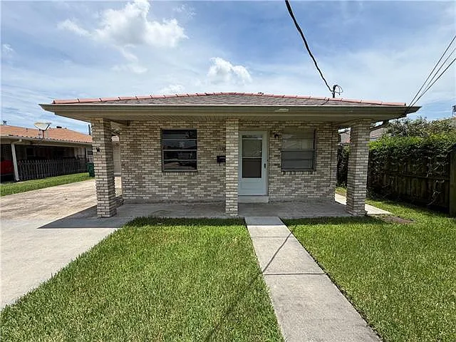 1209 Edenborn Ave