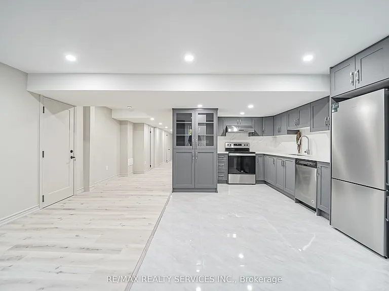 74 Bremner St #BASEMENT — Photo 7