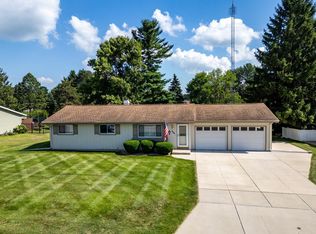 3256 Hampshire Rd, Janesville, WI 53546