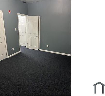 3rd image of 2227 W Tioga St #3F