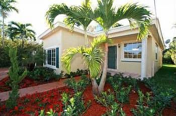 1st image of 4024 SW 61st Ave