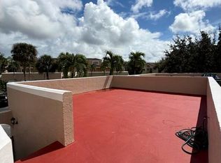 6670 Villa Sonrisa Dr APT 221, Boca Raton, FL 33433