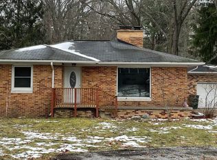 1112 W Giles Rd, Muskegon, MI 49445