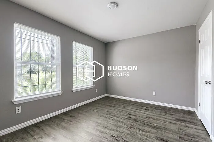 3343 Martin Luther King Dr — Photo 8