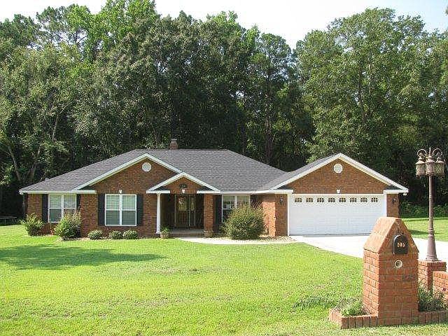 1st image of 105 Oak Cir