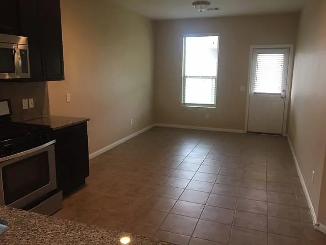 20102 Linden Spruce Ln — Photo 6