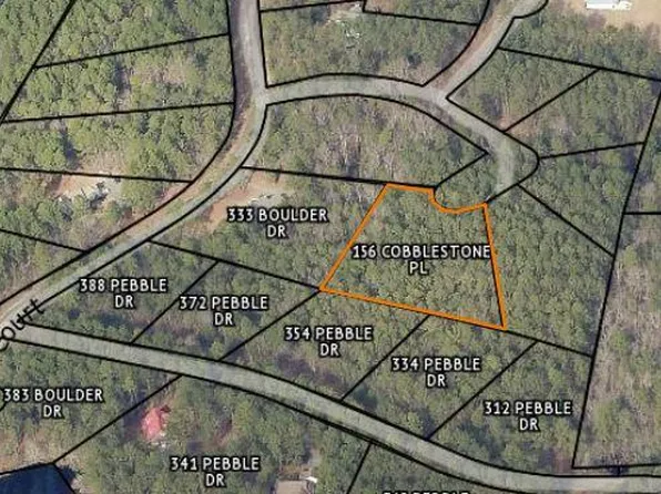 156 Cobblestone Pl, West End, NC 27376