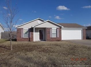 1922 Bristol Rd, Claremore, OK 74017