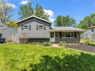 24174 Fairlawn Dr, North Olmsted, OH 44070