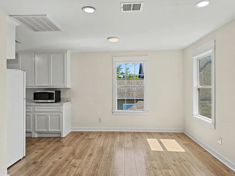 603 Archer St — Photo 32