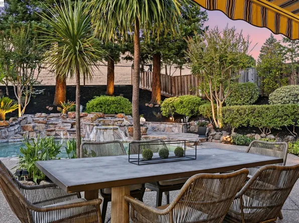 807 Tunbridge Rd, Danville, CA 94526