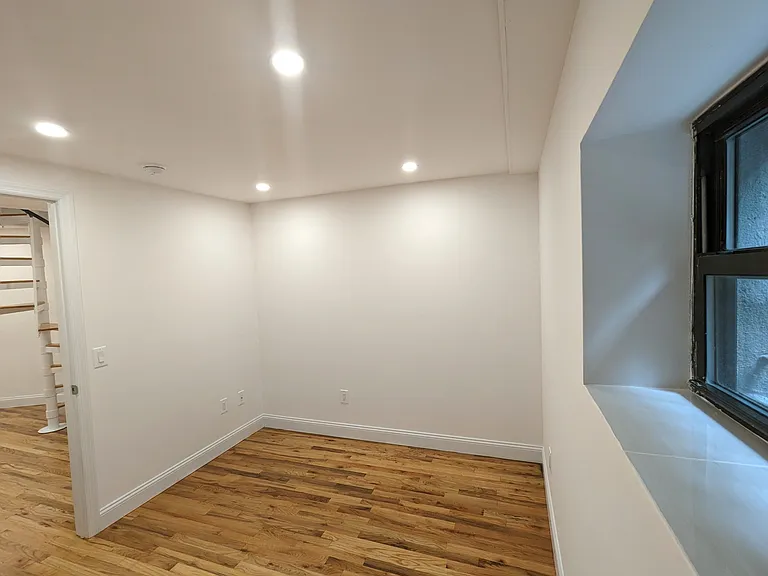 224 E 85th St #1 — Photo 14