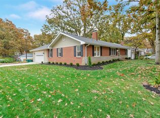 1102 Cheshire Ln, Saint Louis, MO